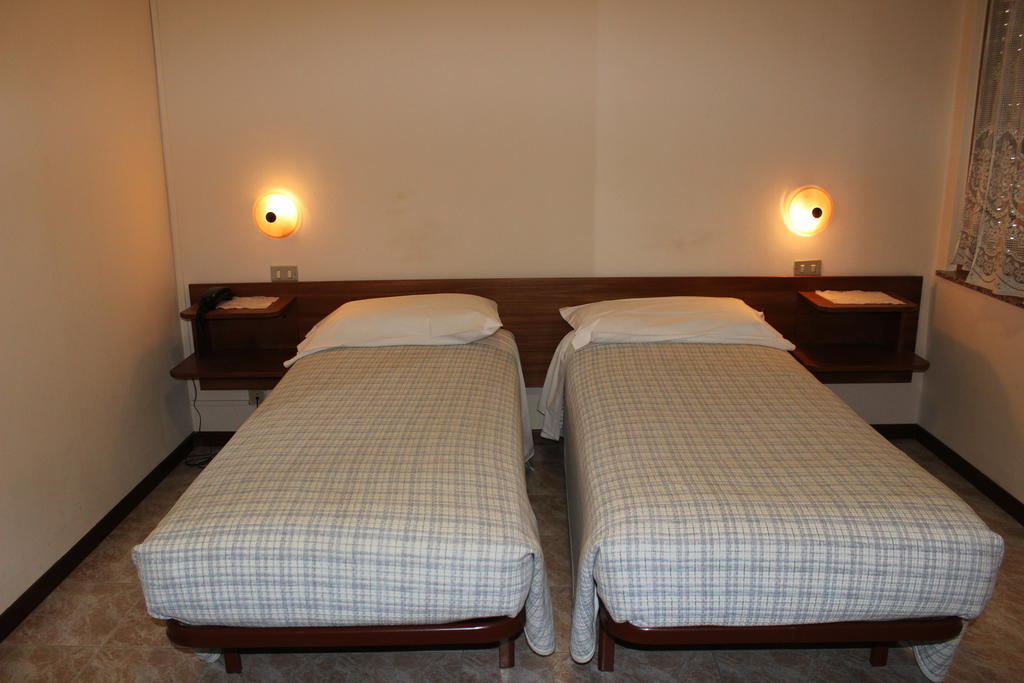 Albergo Napoleone Sant'Ambrogio di Valpolicella Room photo